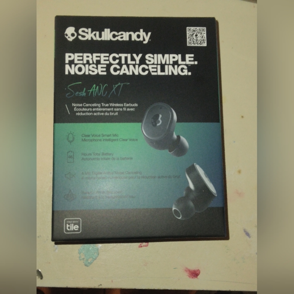 Skullcandy Bluetooth headphones